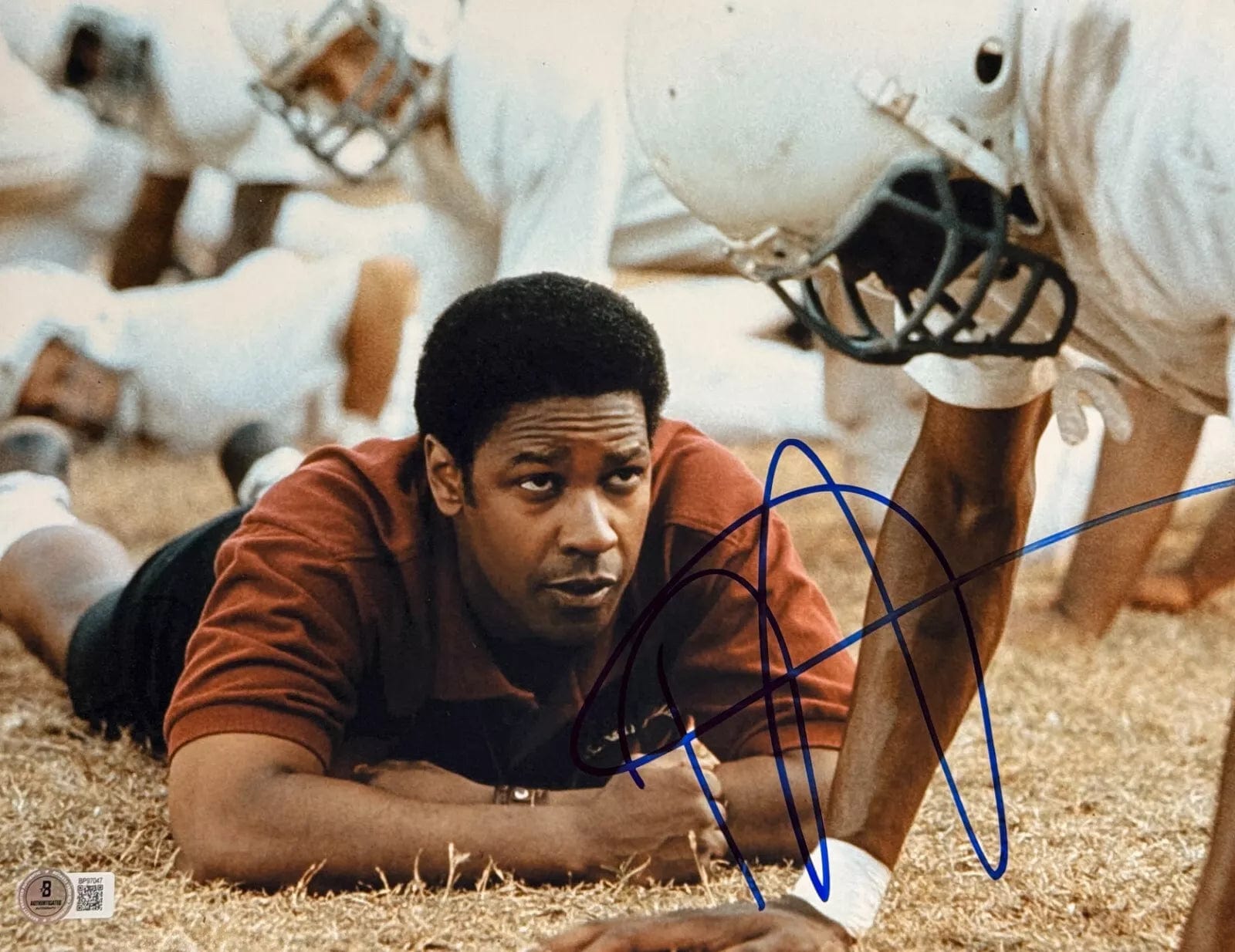 Denzel Washington Signed 11x14 Photo - Beckett COA