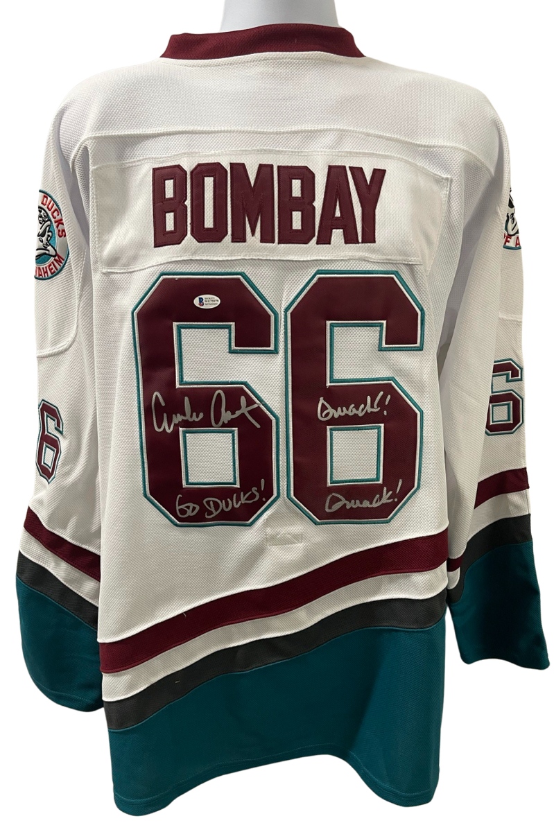  Emilio Estevez Signed Bombay Green Custom Hockey Jersey :  Everything Else