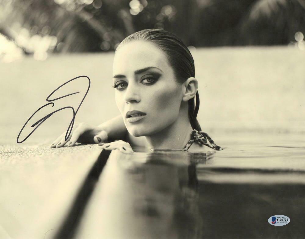 Emily Blunt Authentic Autographed 11x14 Photo – Prime Time Signatures