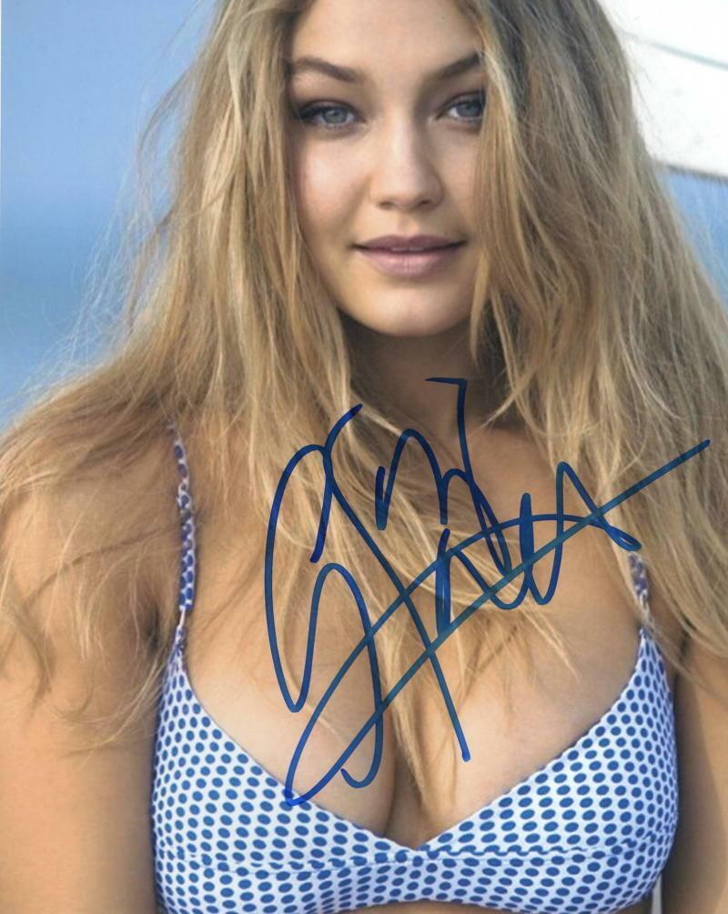 Gigi Hadid Signed 8x10 Photo | Authentic PTS COA