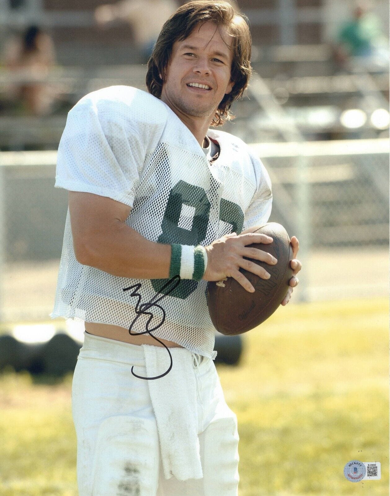 Mark Wahlberg Signed 11x14 Photo | Beckett COA