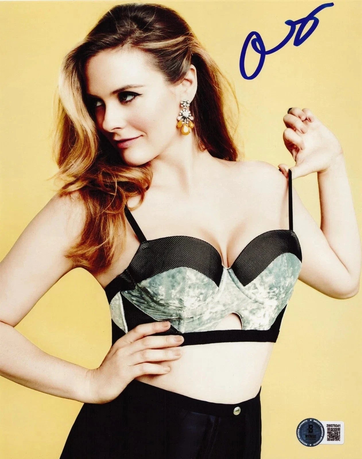 Alicia Silverstone Signed 8x10 Photo Beckett COA - Item #1