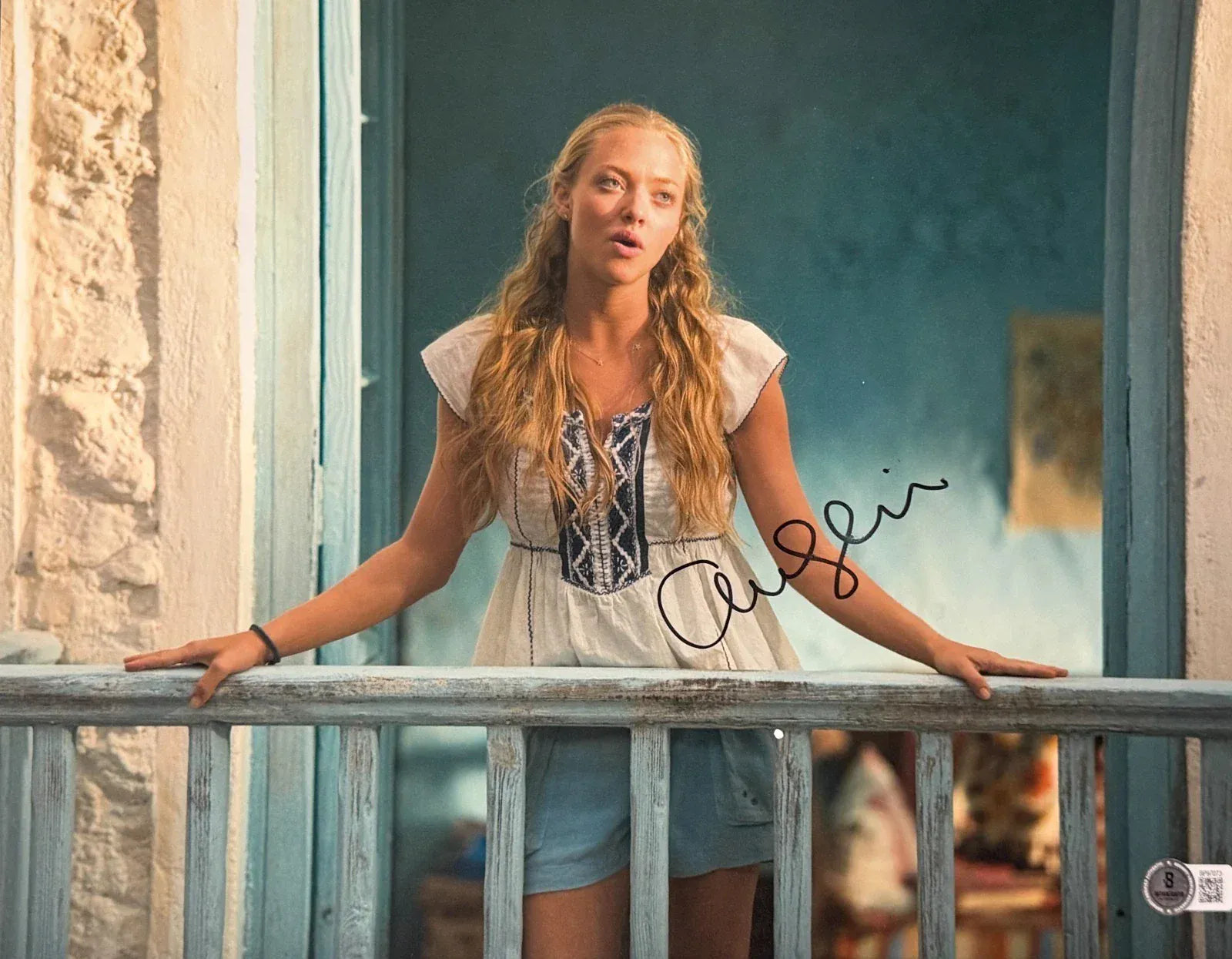 Amanda Seyfried signed Mamma Mia 11x14 photo — Beckett authenticated