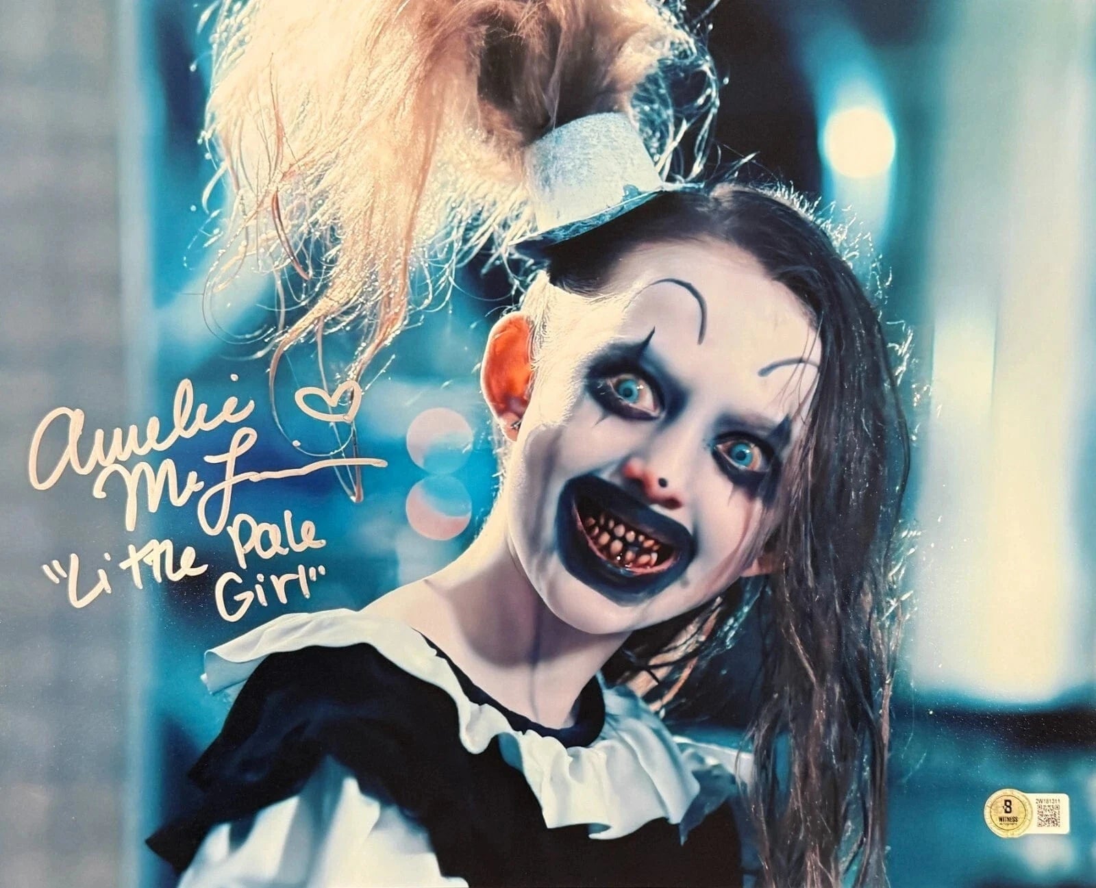 Amelie McLain Signed 11x14 Photo from Terrifier Beckett COA - Item #4