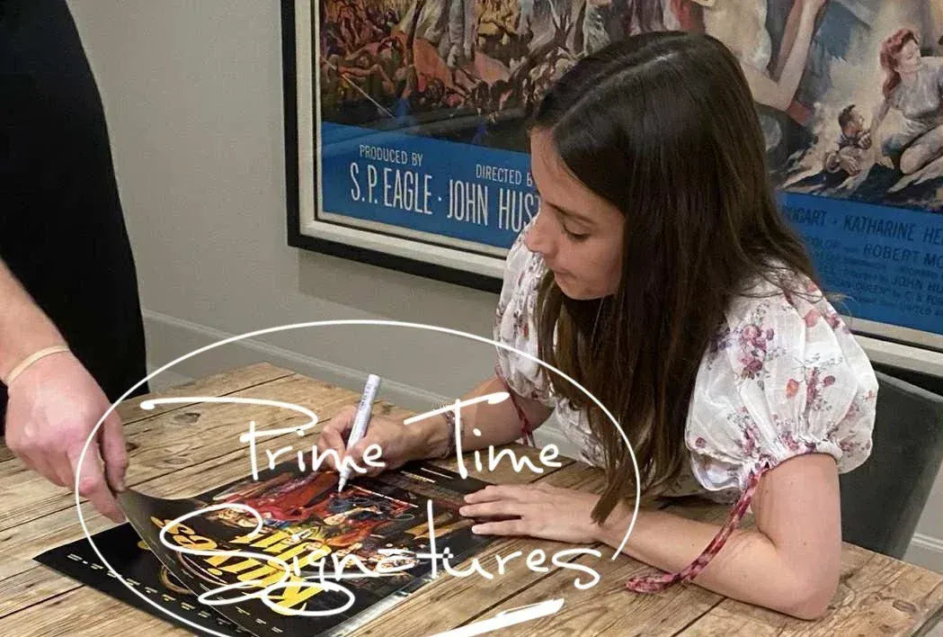 Ana de Armas Signed 12x18 Poster Beckett COA - Item #1 - Proof Photo