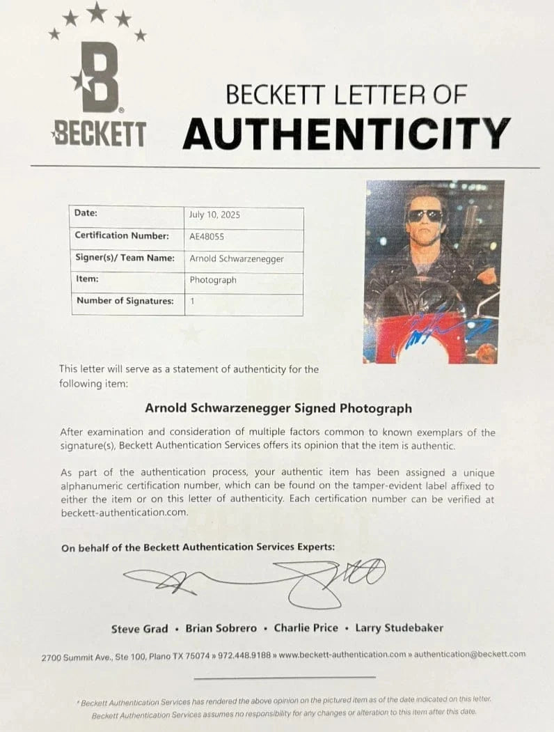 Arnold Schwarzenegger Signed 11x14 Photo from Terminator Beckett COA - Item #1 - Detail View