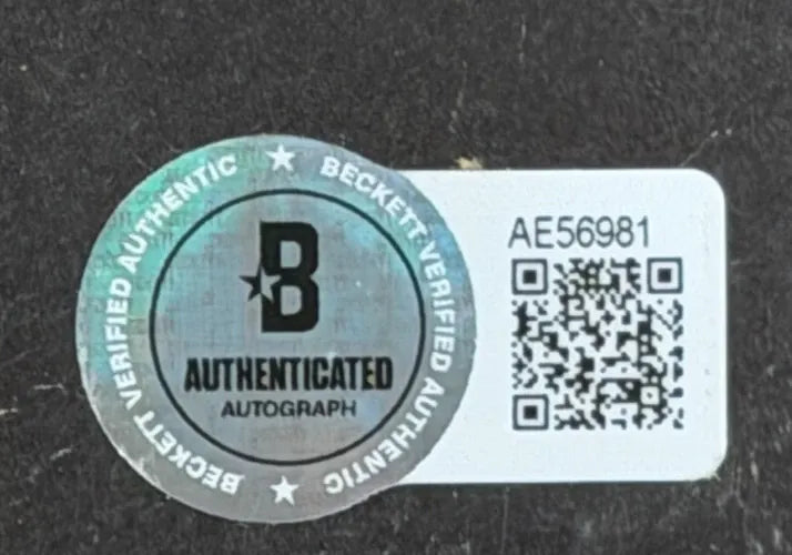 Beyonce autographed item - Alternate Angle