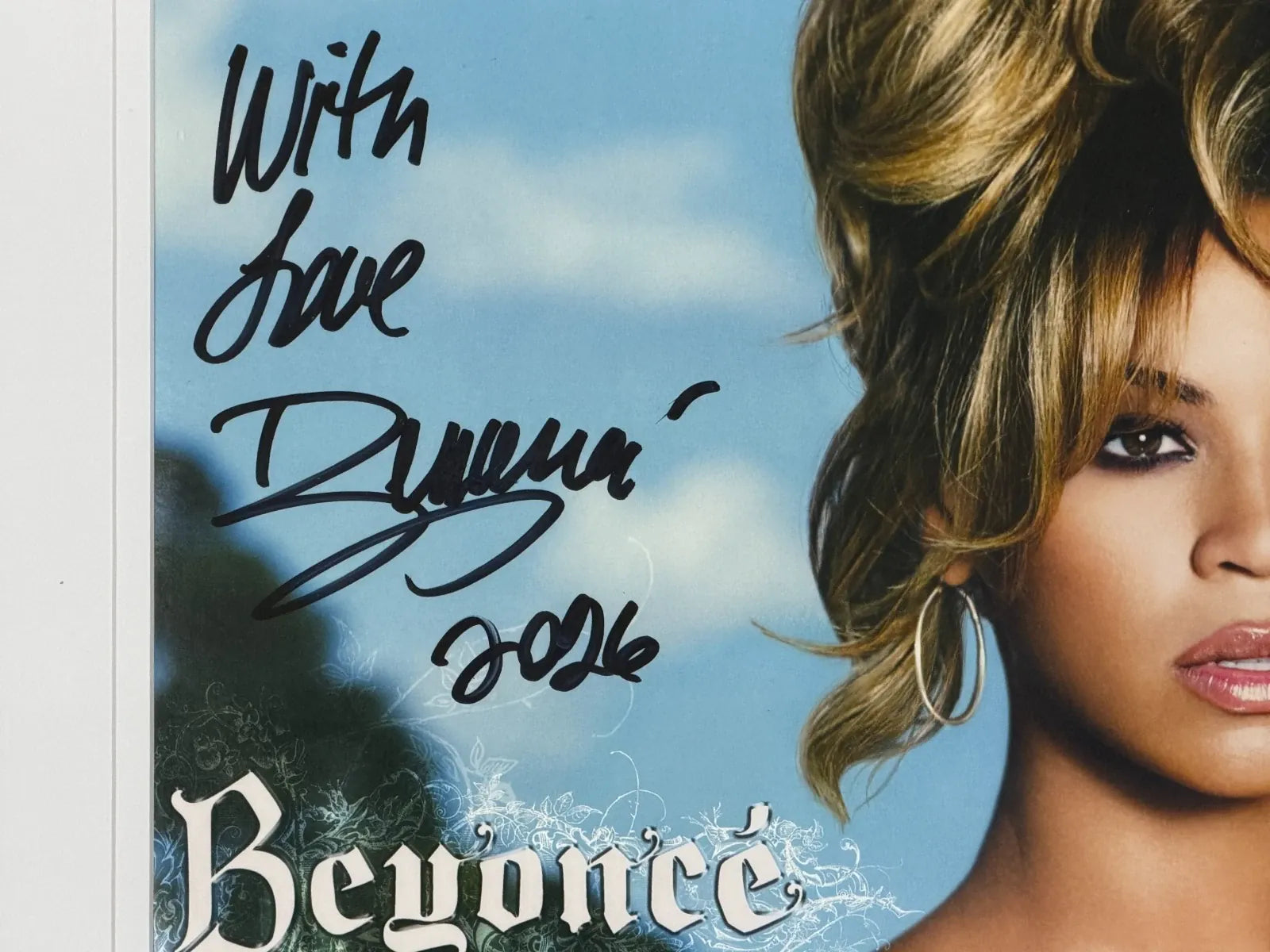 Beyonce autographed item - Additional View