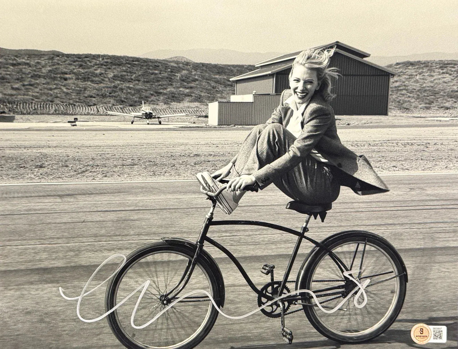 Cate Blanchett signed The Aviator 11x14 photo — Beckett authenticated