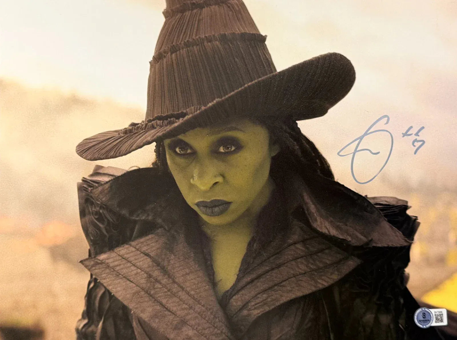 Cynthia Erivo signed Wicked 11x14 photo — Beckett authenticated
