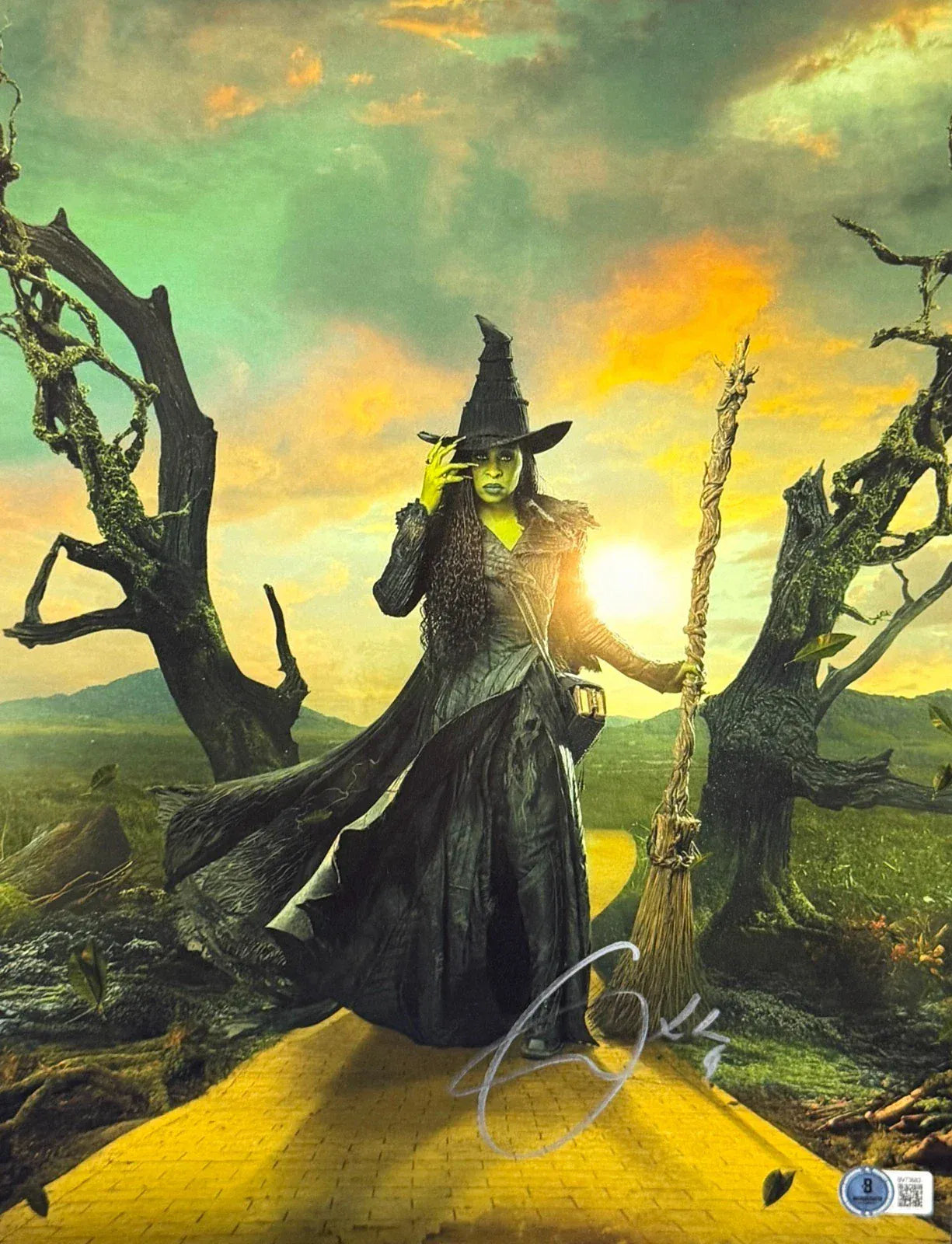 Cynthia Erivo signed Wicked 11x14 photo — Beckett authenticated