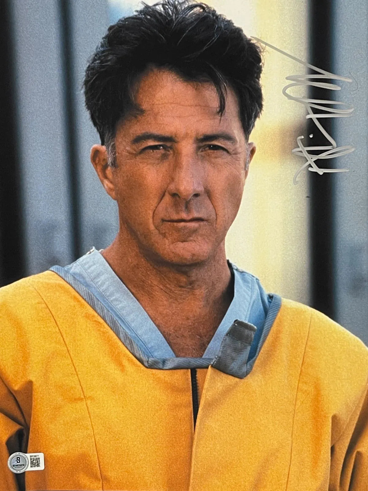Dustin Hoffman signed Outbreak 11x14 photo with Beckett Hologram & QR Code