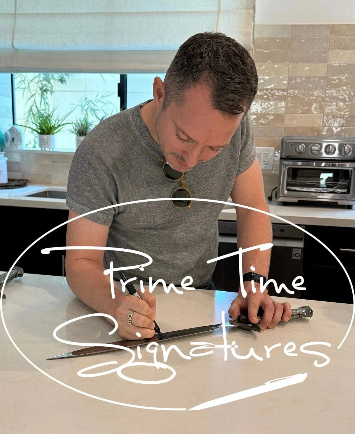 Elijah Wood Signed Replica Prop from Lord of the Rings Beckett COA - Item #1 - Detail View