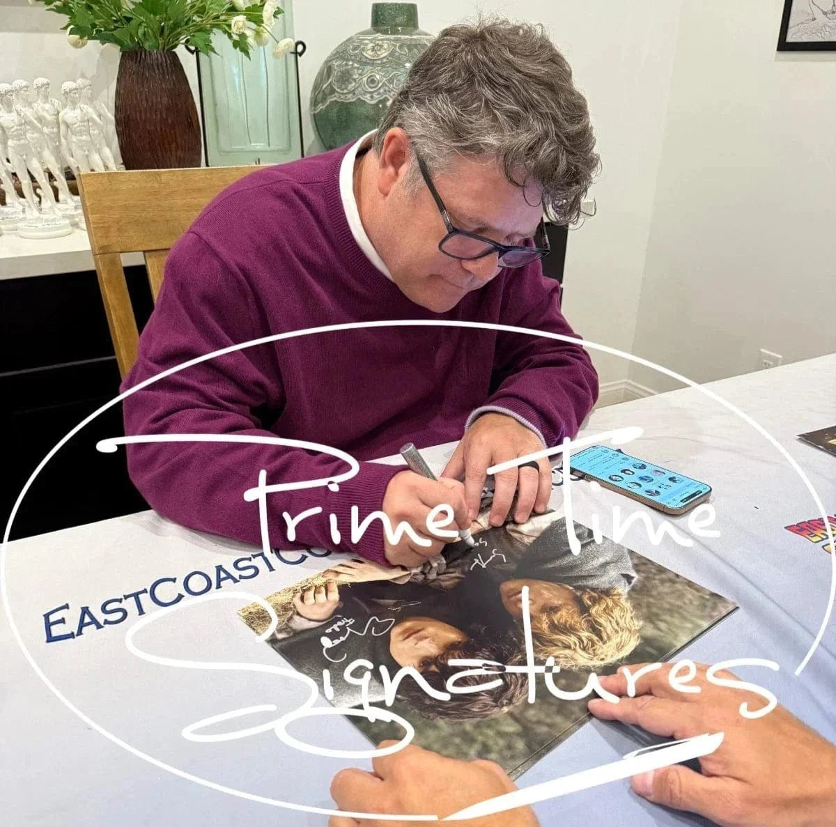 Elijah Wood Signed 11x14 Photo from Lord of the Rings Beckett COA - Item #2 - Alternate Angle