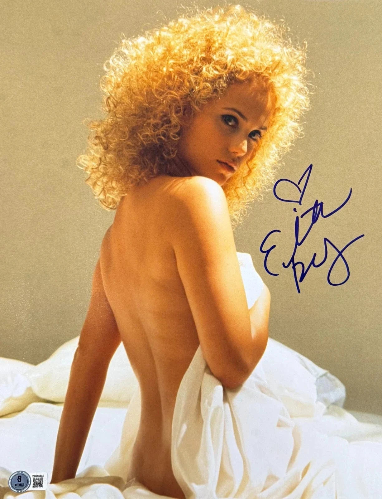 Elizabeth Berkley Signed 11x14 Photo Beckett COA - Item #4