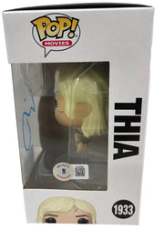 Elle Fanning Thia autographed Funko Pop #1933 - signature closeup with COA