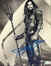 Jason Momoa signed Aquaman 11x14 photo — Beckett authenticated
