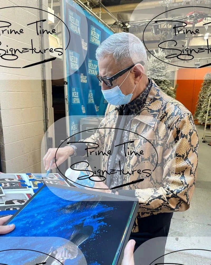 Jeff Goldblum Signed 11x14 Photo from Jurassic Park Beckett COA - Item #1 - Detail View