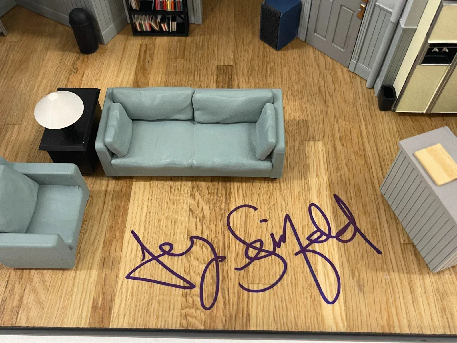 Jerry Seinfeld Signed Photo Beckett COA - Item #7 - Detail View