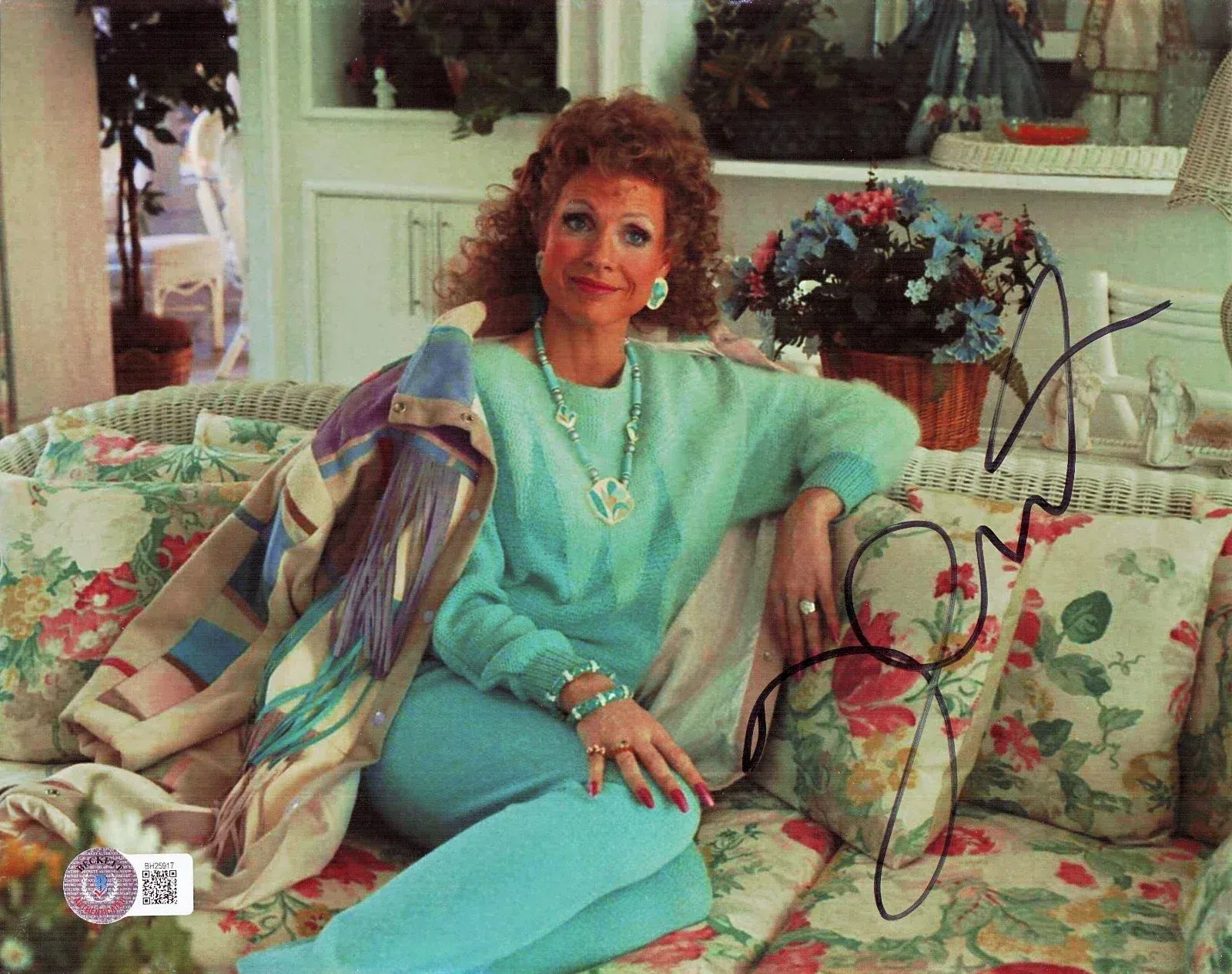 Jessica Chastain Signed 8x10 Photo from The Eyes of Tammy Faye Beckett COA - Item #17