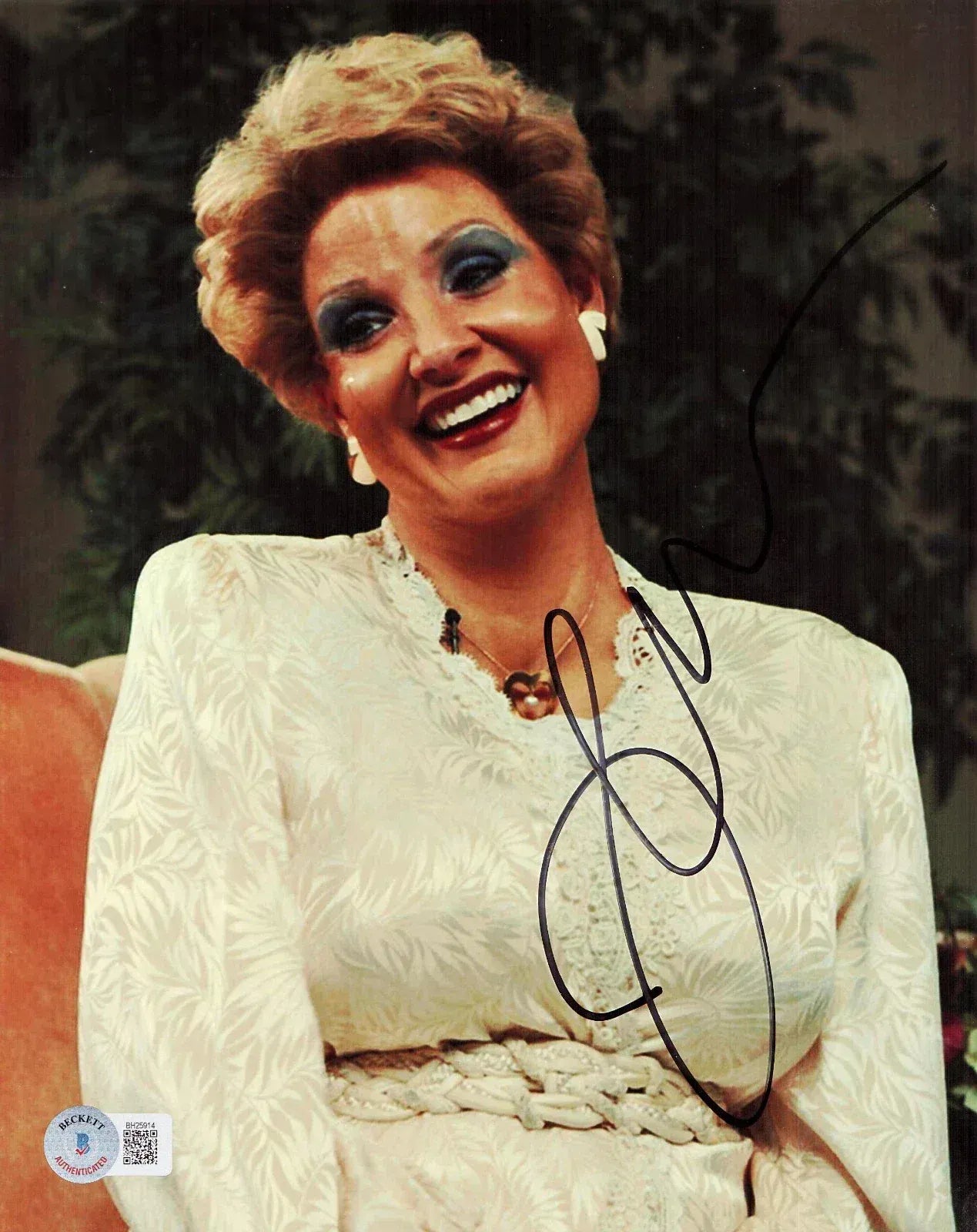 Jessica Chastain Signed 8x10 Photo from The Eyes of Tammy Faye Beckett COA - Item #11