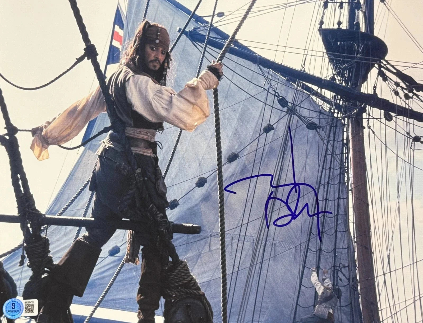Johnny Depp Signed 11x14 Photo from Pirates of the Caribbean Beckett COA - Item #4