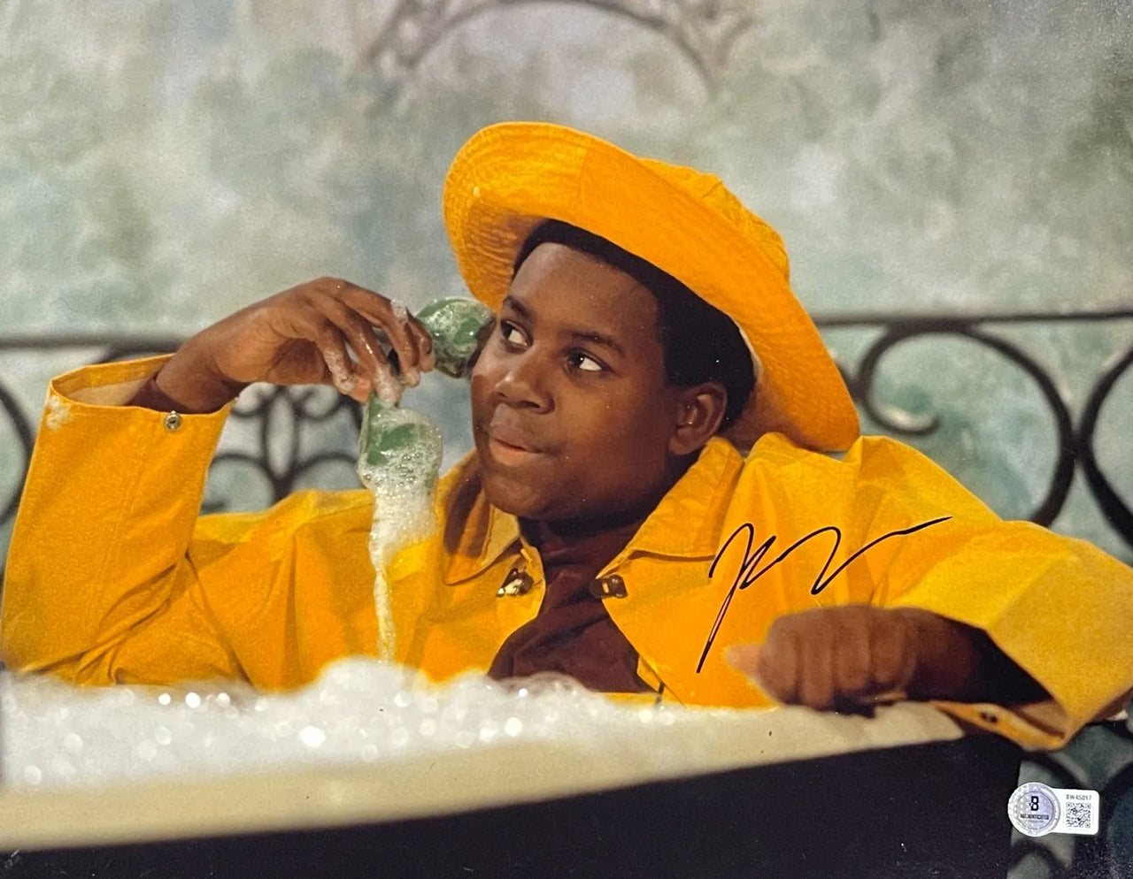 Kenan Thompson 11x14 Photo with Beckett COA