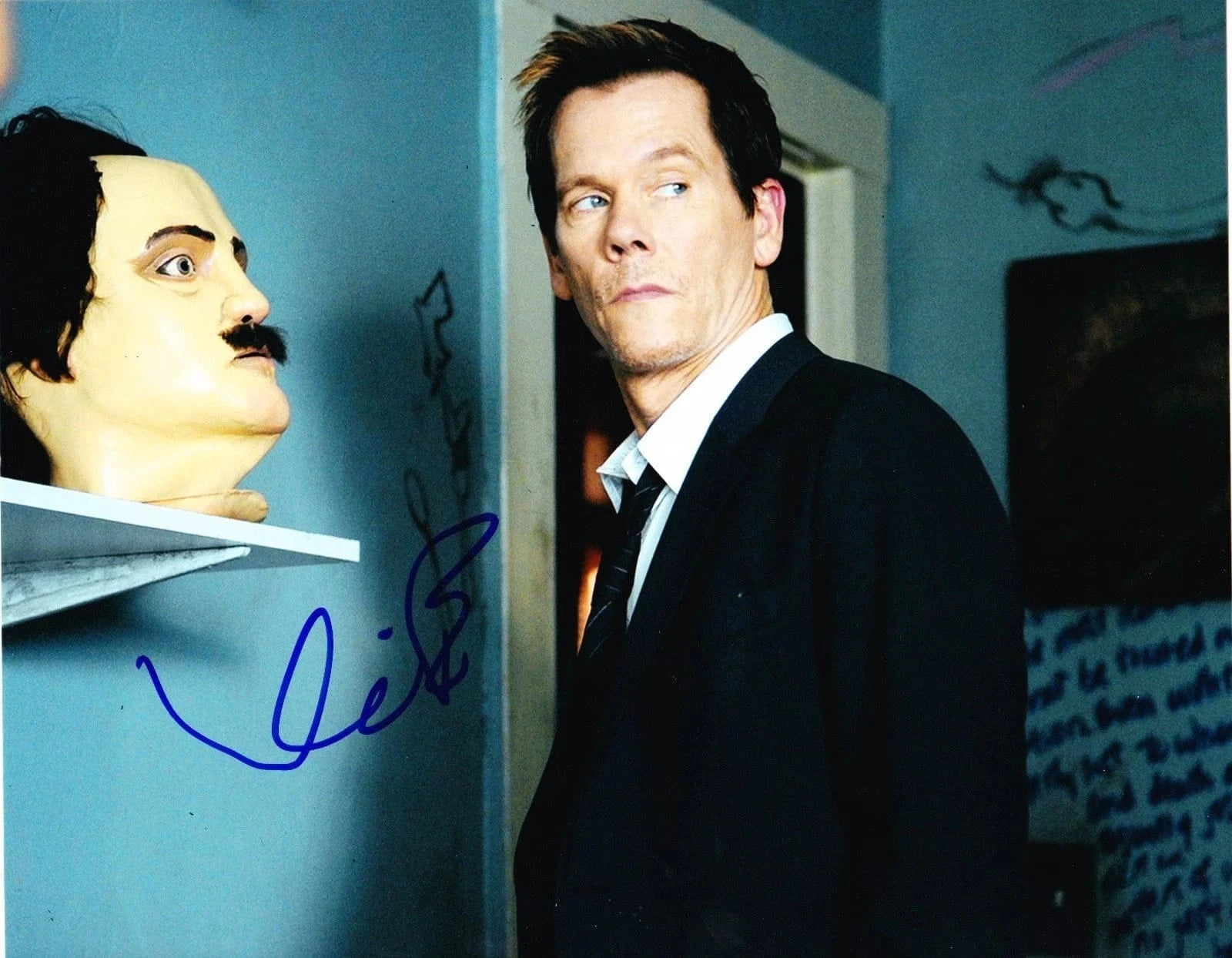 Kevin Bacon Signed 8x10 Photo from The Following Certified Authentic - Item #2