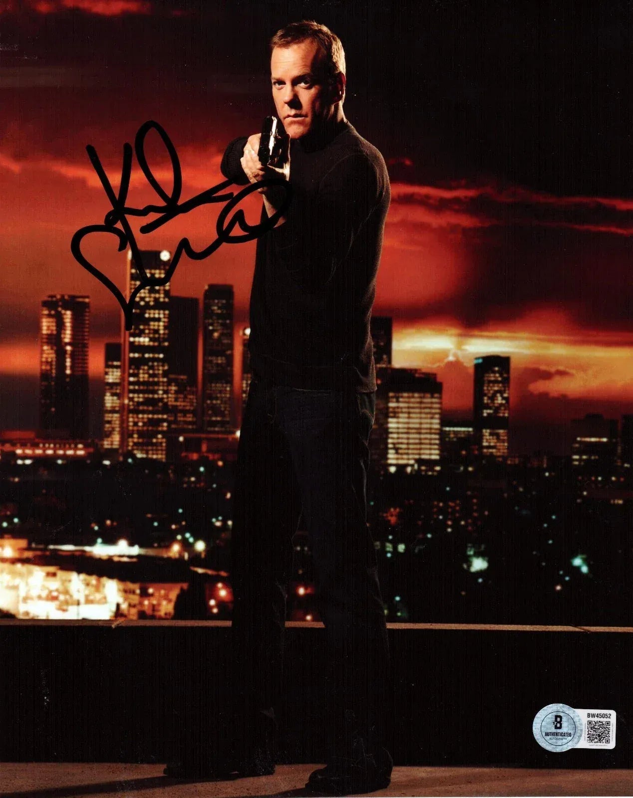 Kiefer Sutherland signed 24 8x10 photo — Beckett authenticated