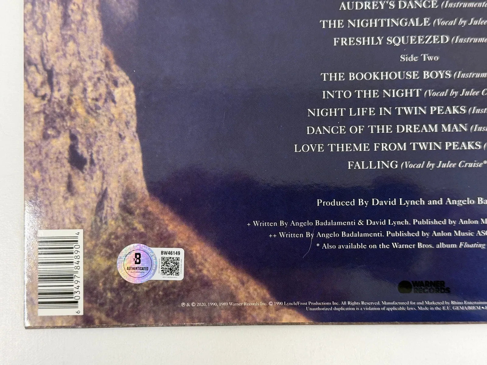 Kyle MacLachlan autographed item - Detail View