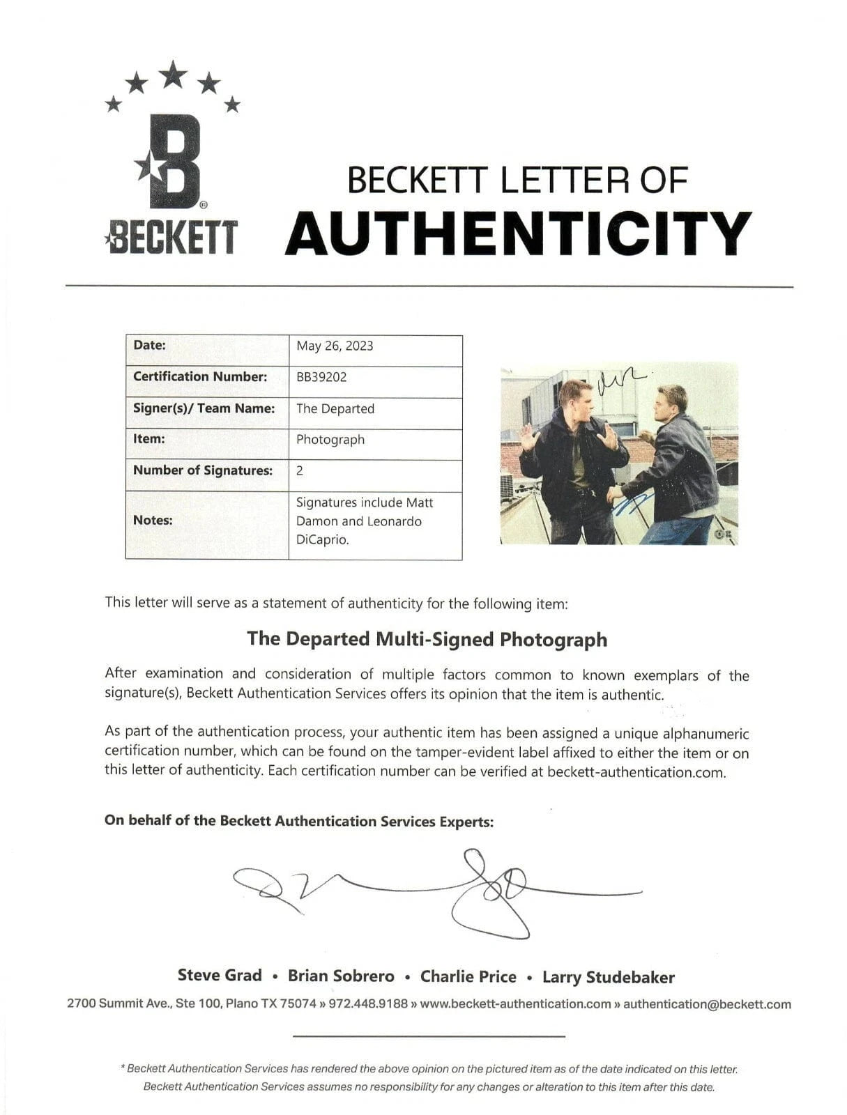 Leonardo DiCaprio Signed 11x14 Photo from The Departed Beckett COA - Detail View