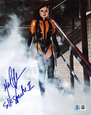 Malin Akerman Signed 8x10 Photo from Watchmen Beckett COA - Item #2