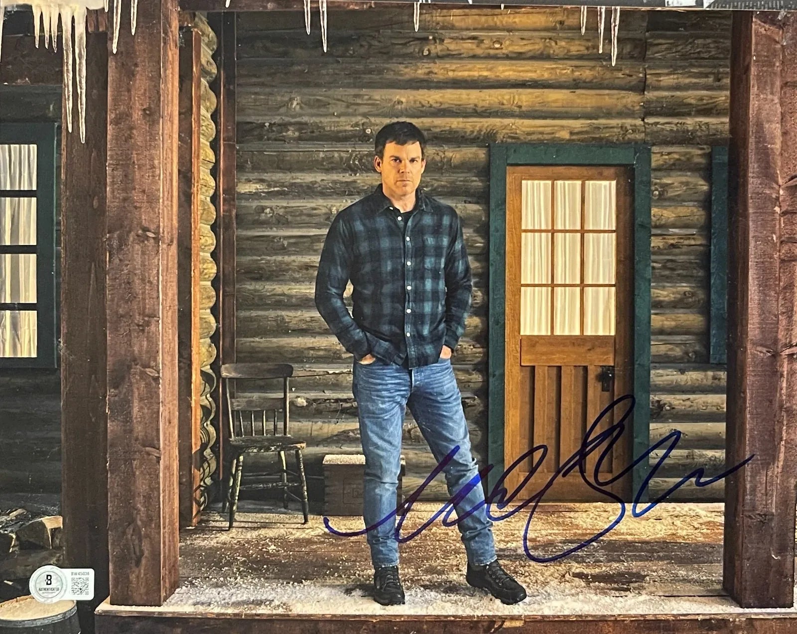 Michael C Hall signed Dexter 11x14 photo with Beckett Hologram & QR Code