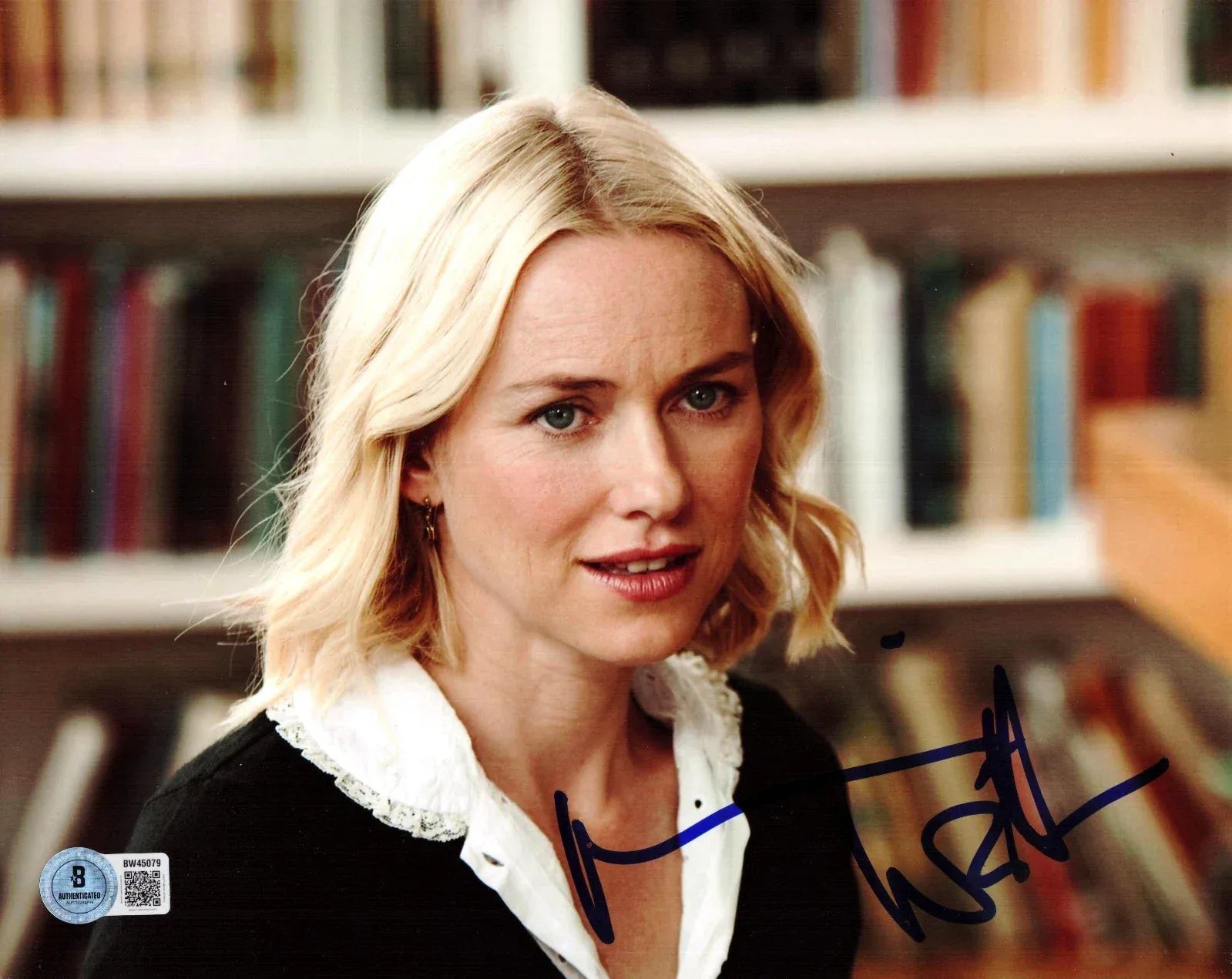 Naomi Watts signed 8x10 photo — Beckett authenticated