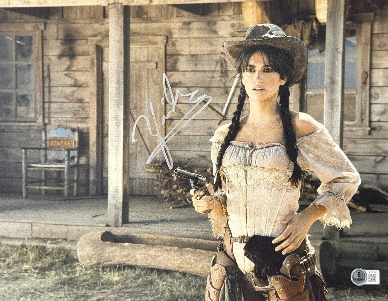 Penelope Cruz signed Bandidas 11x14 photo — Beckett authenticated