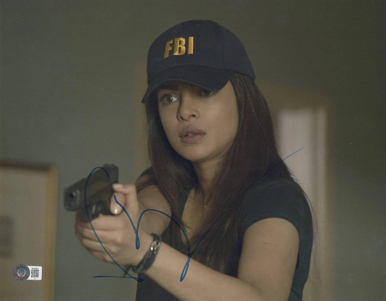 Priyanka Chopra Signed 11x14 Photo from Quantico Beckett COA - Item #2