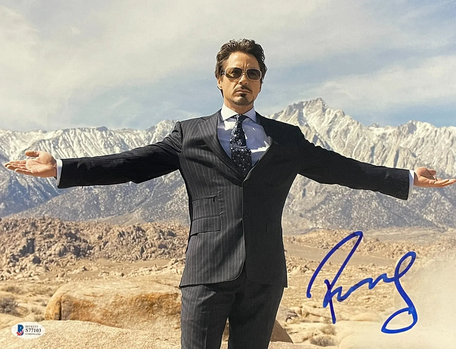 Robert Downey Jr. autographed Iron Man photo 11x14 with Beckett COA