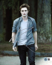 Robert Pattinson Signed 8x10 Photo from Twilight Beckett COA - Item #31