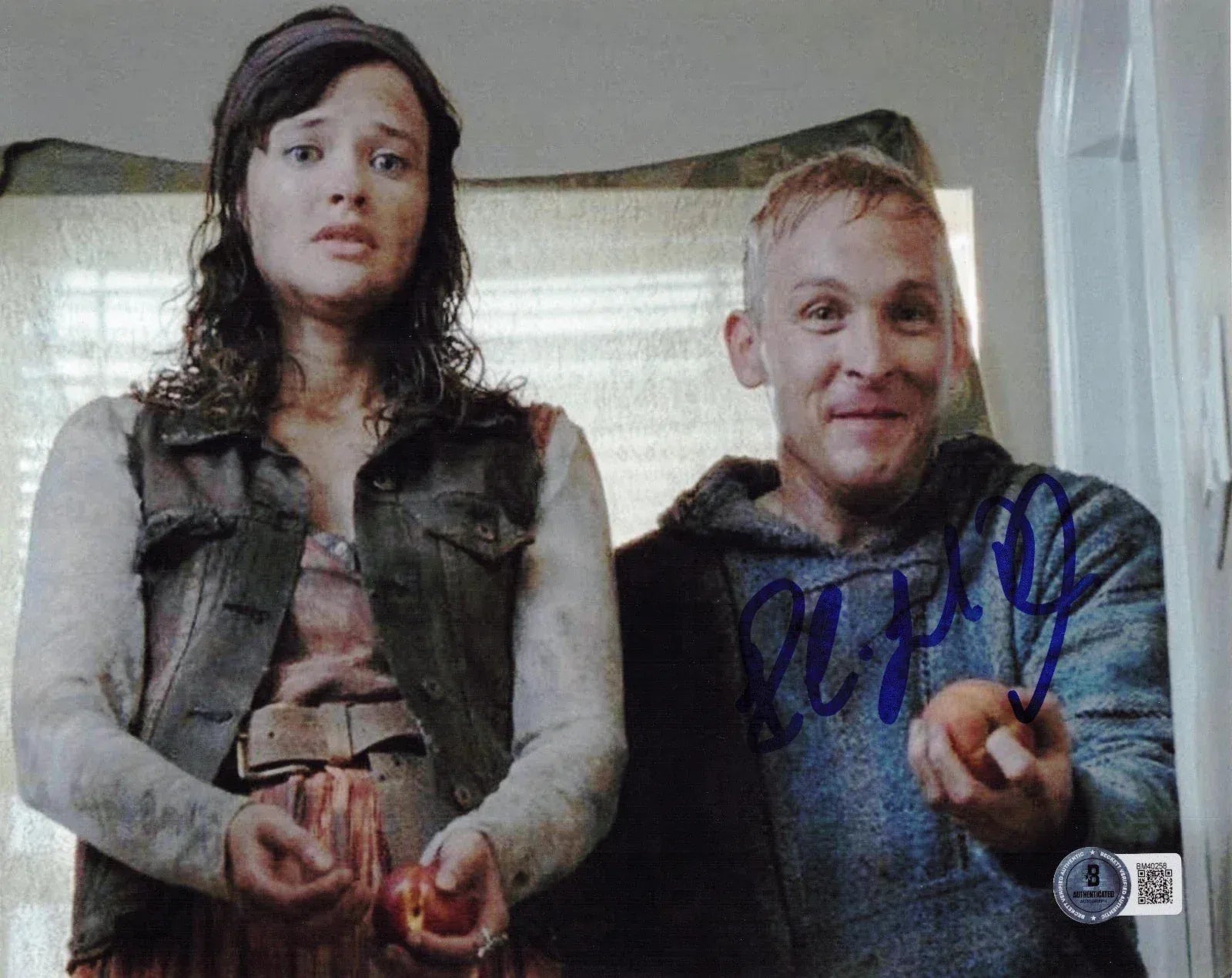 Robin Lord Taylor Authentic Autographed 8x10 Photo