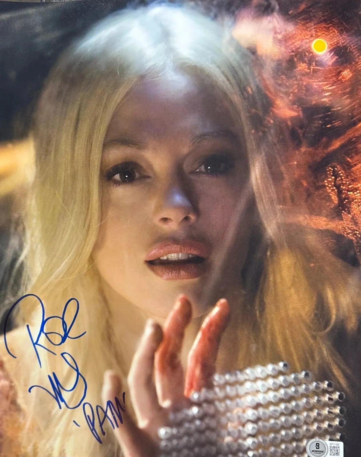 Rose McGowan Signed 11x14 Photo from Death Proof Beckett COA