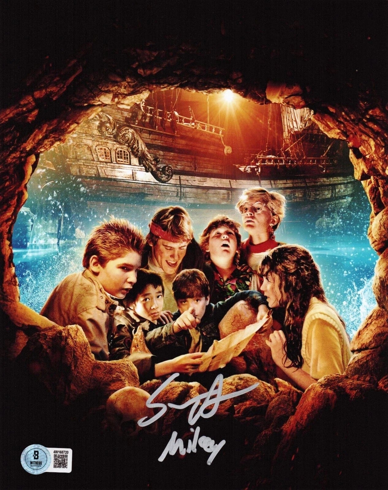 Sean Astin Signed 8x10 Photo from The Goonies Beckett COA - Item #6