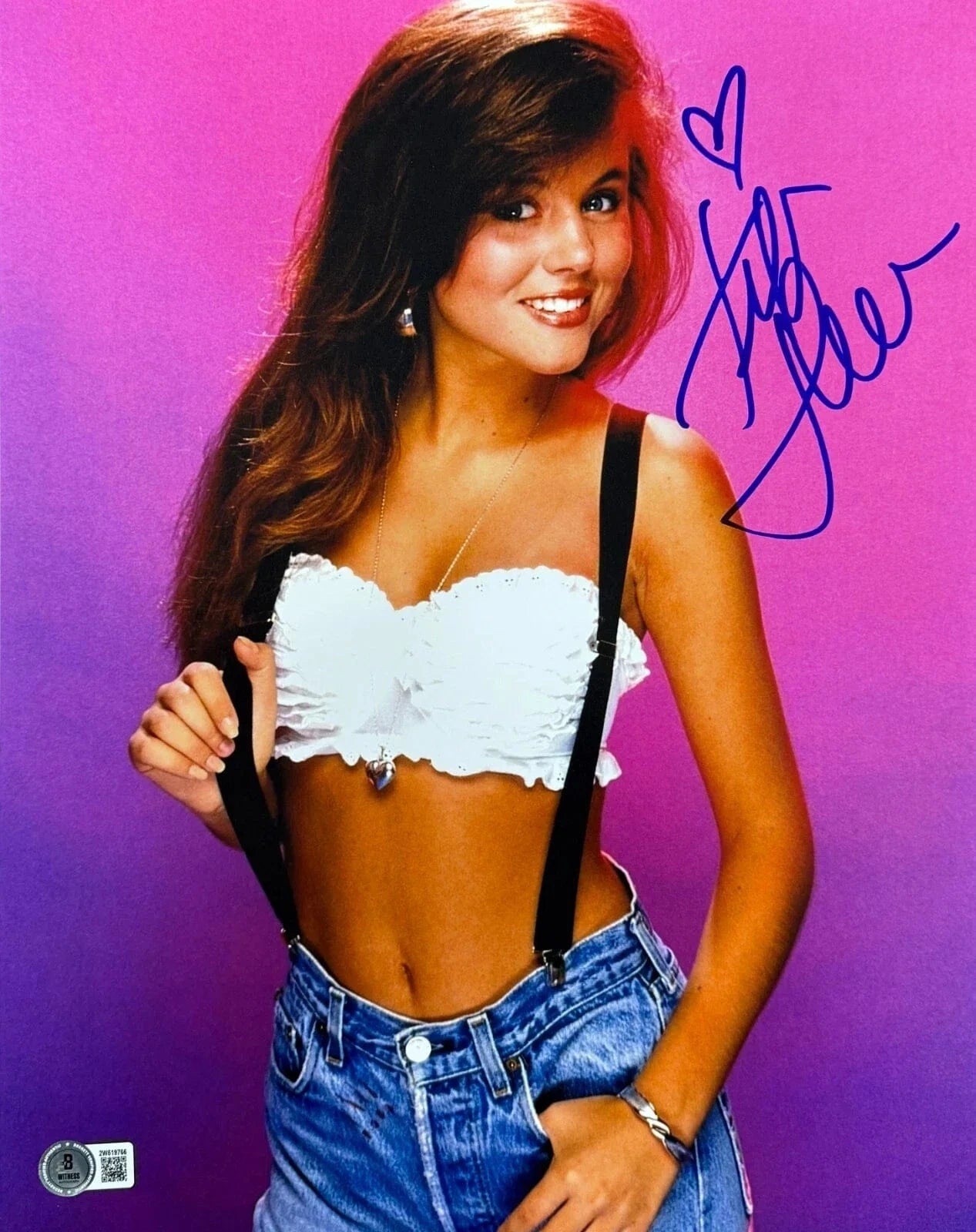 Tiffani Thiessen Signed 11x14 Photo from Saved by the Bell Beckett COA - Item #4