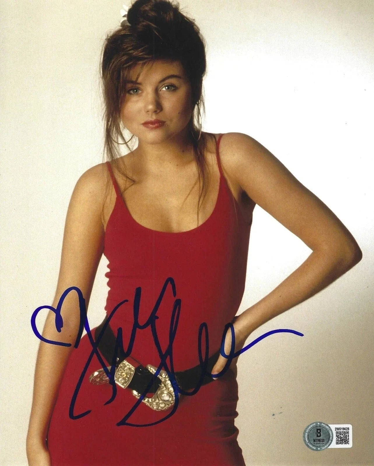 Tiffani Thiessen Signed 8x10 Photo from Saved by the Bell Beckett COA - Item #14