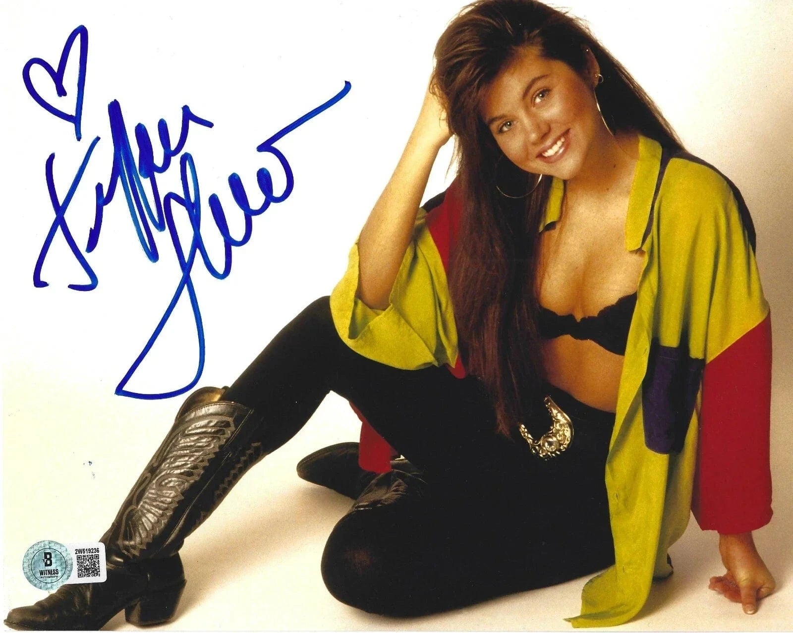 Tiffani Thiessen Signed 8x10 Photo from Saved by the Bell Beckett COA - Item #11
