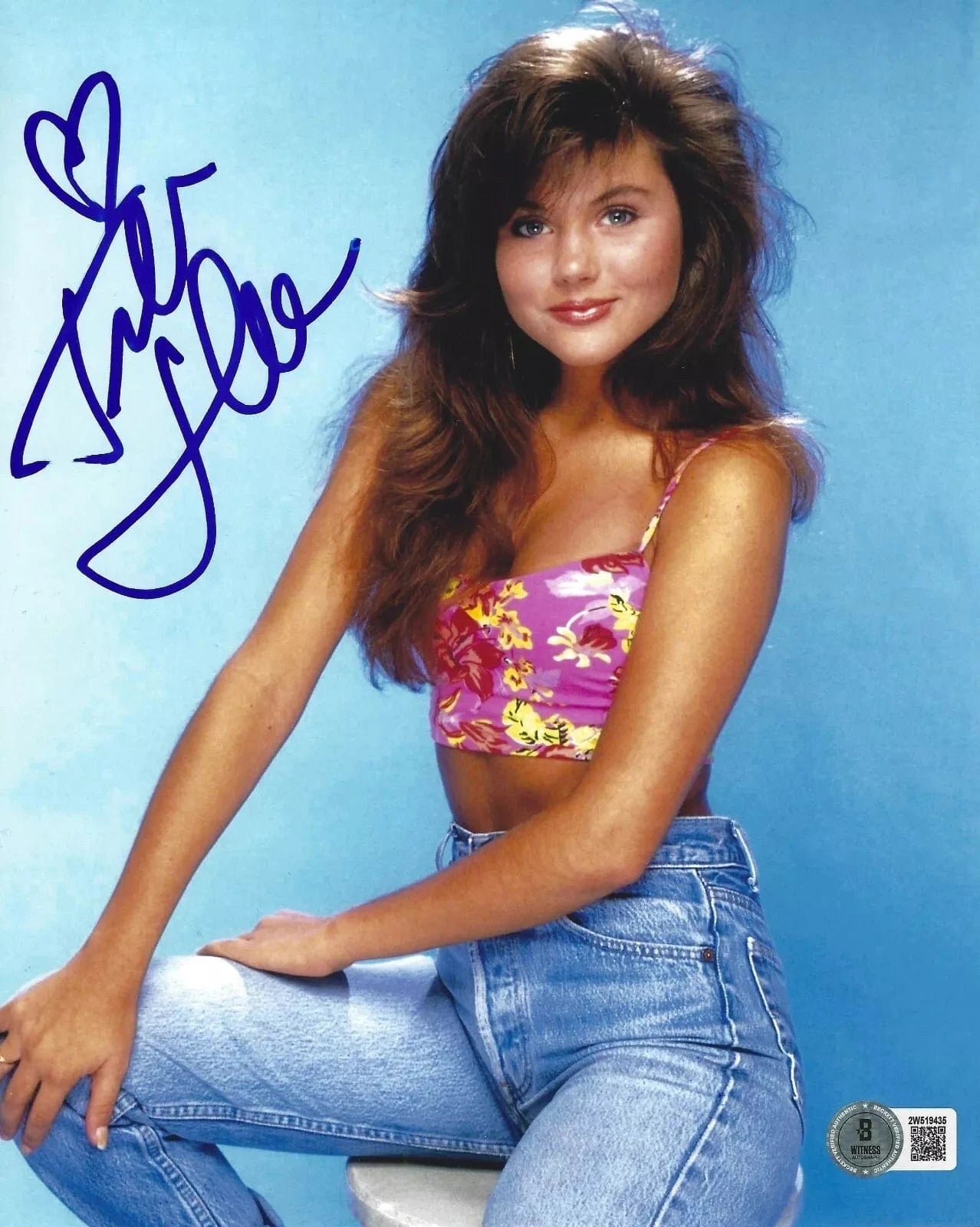 Tiffani Thiessen Signed 8x10 Photo from Saved by the Bell Beckett COA - Item #10