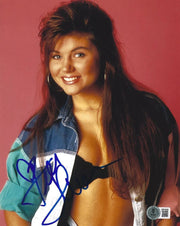 Tiffani Thiessen Signed 8x10 Photo from Saved by the Bell Beckett COA - Item #2