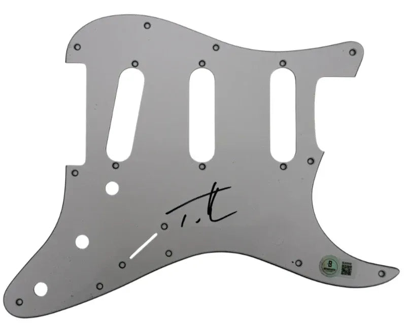 Tim McGraw signed Fender Stratocaster pickguard — Beckett authenticated