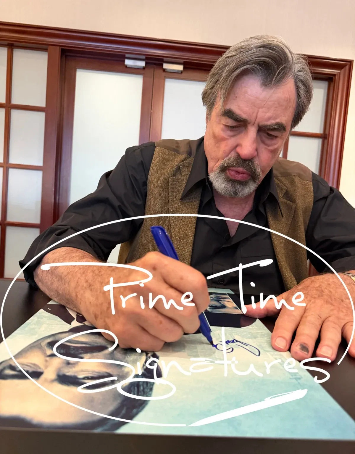 Tom Selleck signing autograph in person