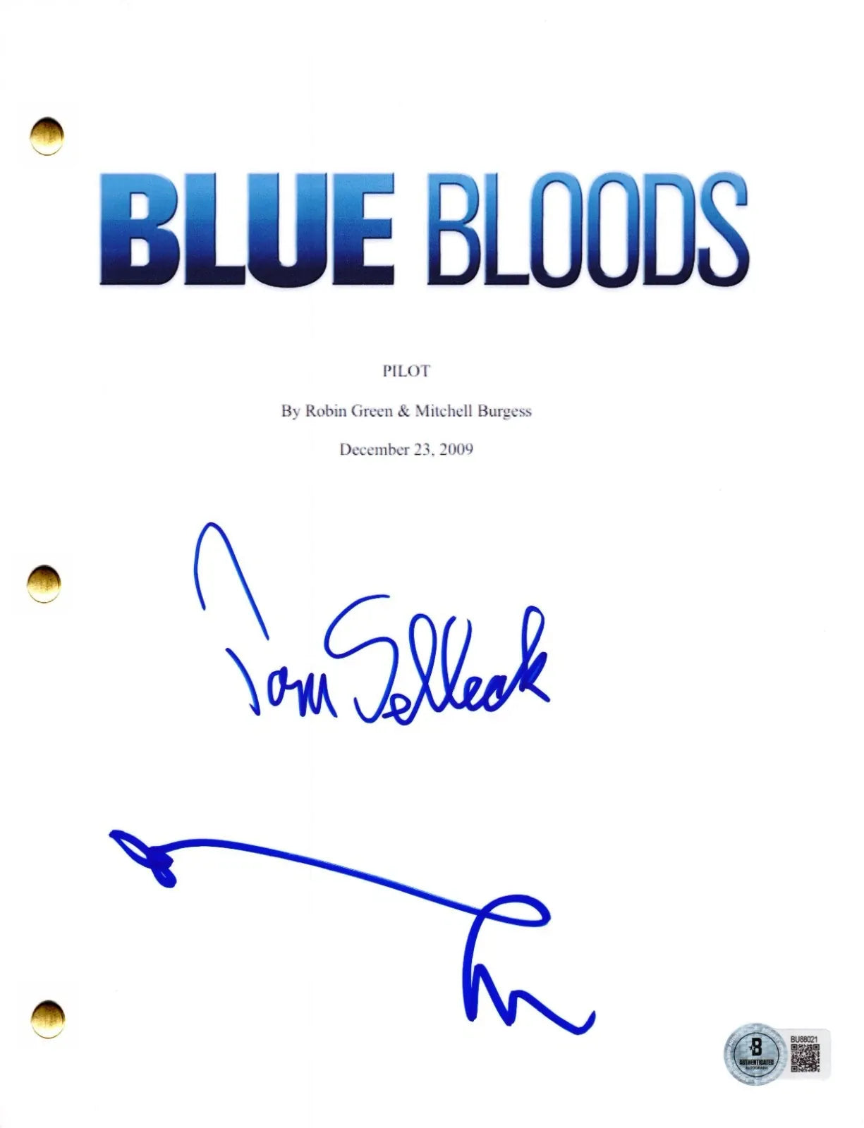 Tom Selleck & Donnie Wahlberg signed Blue Bloods script with Beckett Witness COA