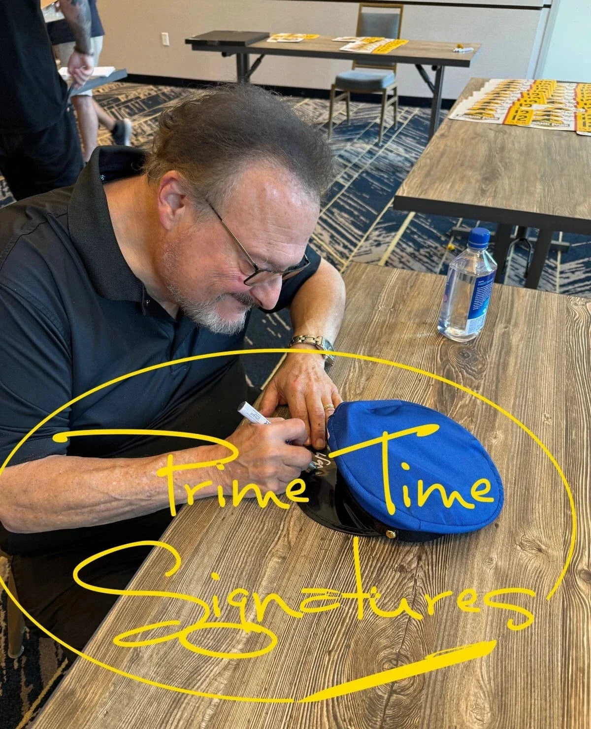 Wayne Knight Signed Replica Prop from Seinfeld Beckett COA - Detail View